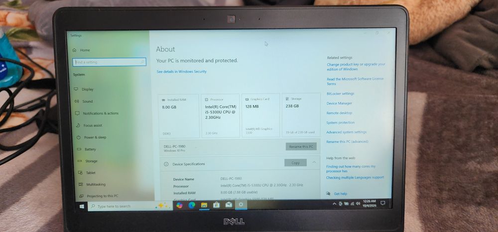 Vand Dell i5 5300, 8 GB ram, ssd 256 GB, Win 10