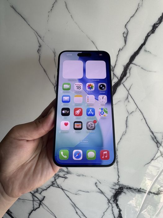 Продам iphone 15 pro max 256