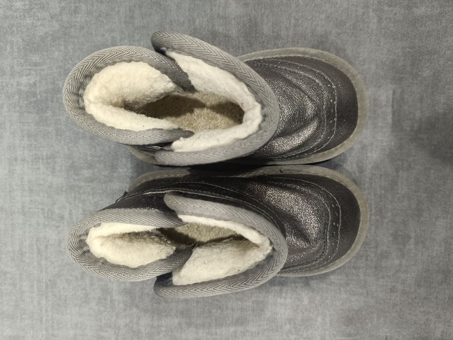 Продам зимние сапожки