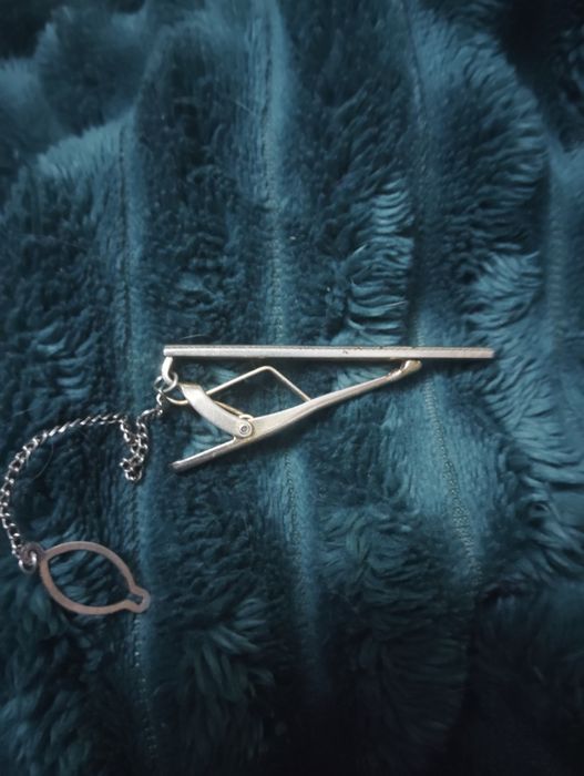 Позолоченый Зажим для галстука винтажный. Чистый вес 7,4гр. Чистого  З