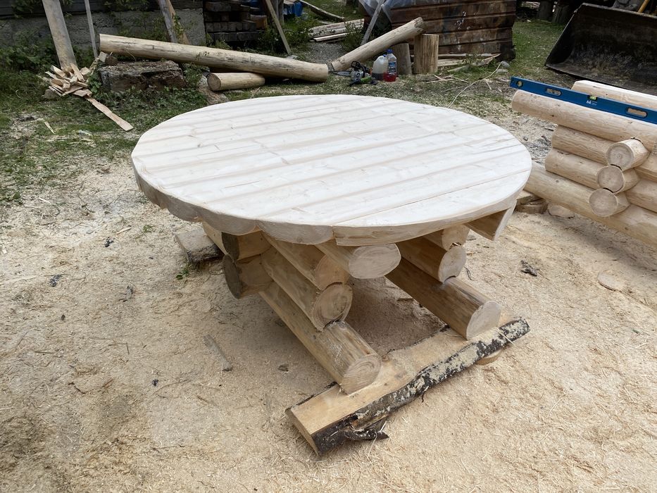 Masa din lemn rotund/ masa rustica