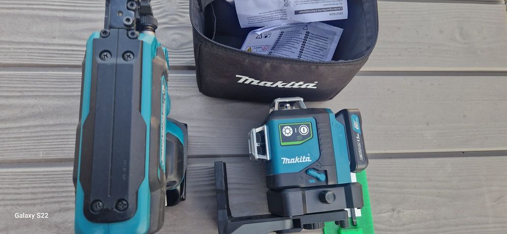 Makita pistol cuie,nivela cu linii