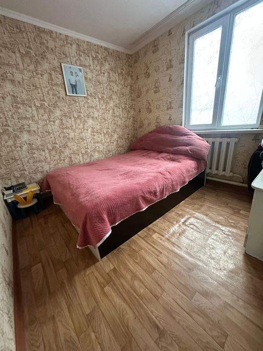 Үй сатылады, жақсы жерде орналасқан.