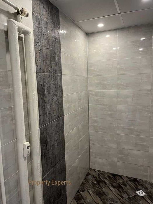 Дава се под наем Двустаен апартамент в София, Надежда 1 - 65 кв.м за 131000 € - Снимка #2