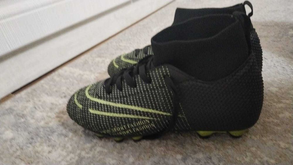 Бутсы для футбола