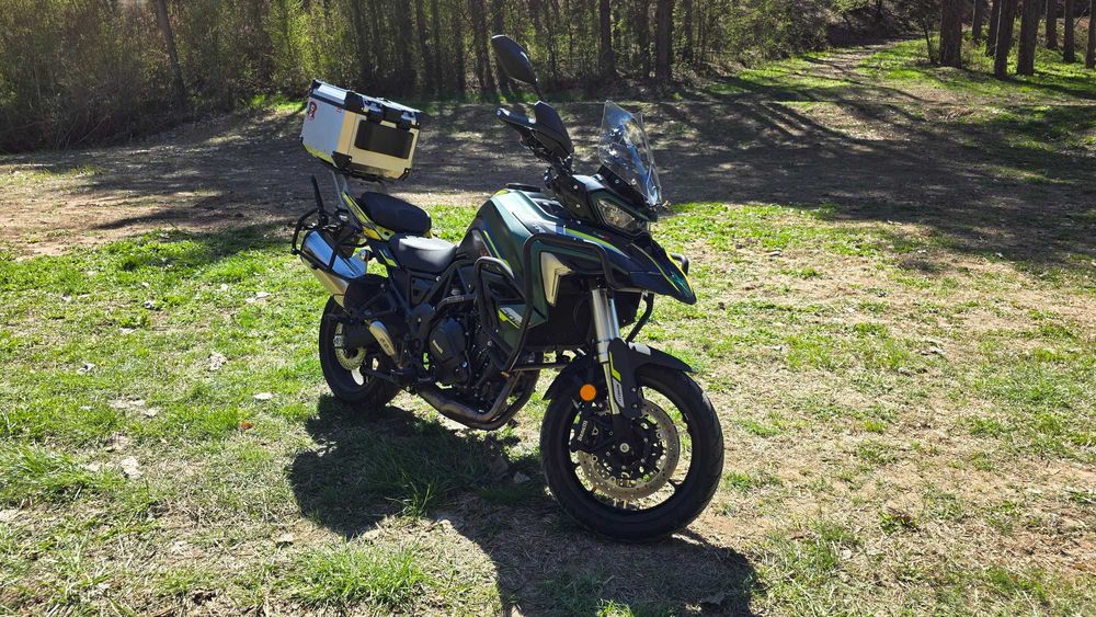 Benelli TRK 702 – 2024 г. – Adventure готов!