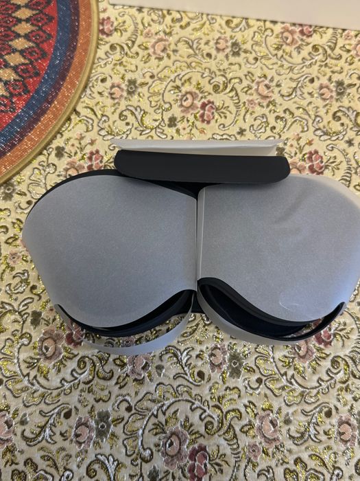 AirPods Max 1 version