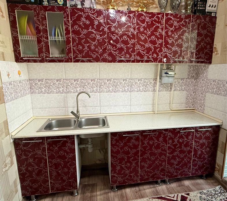 Кухонный в отличном состоянии