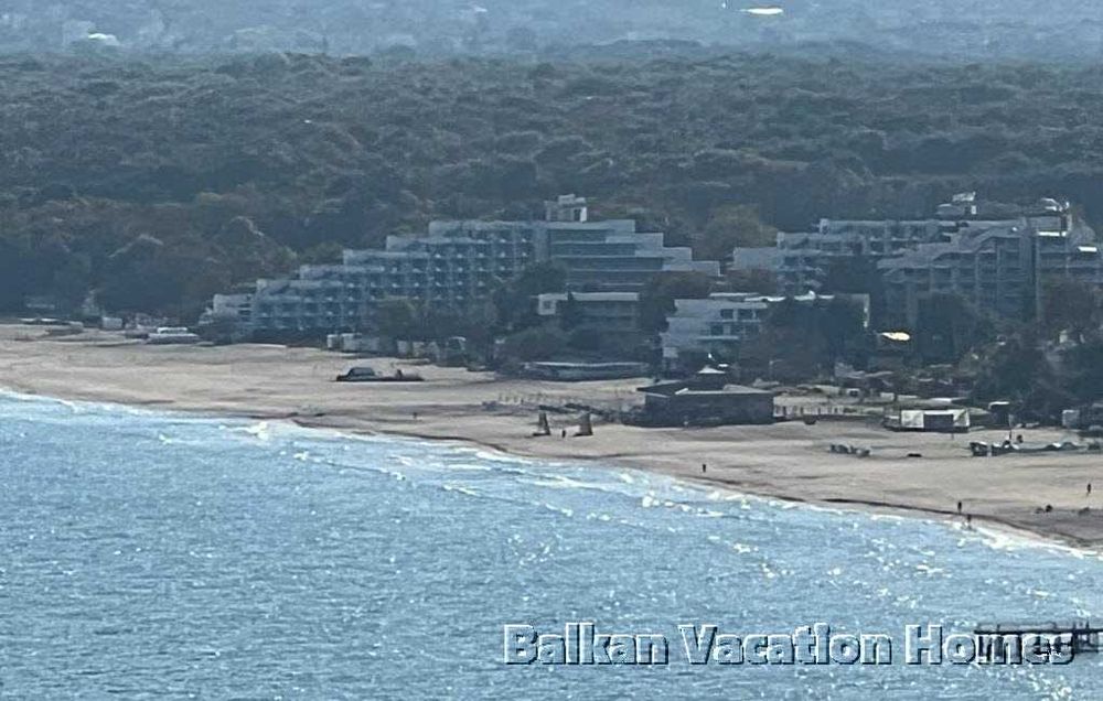 Продава се Къща в к.к. Албена - 185 кв.м за 1346 €/кв.м - Снимка #19