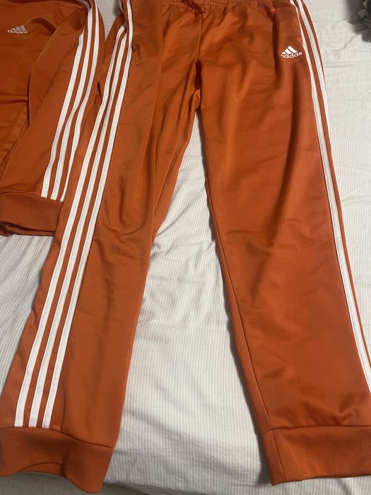 Продавам мъжки екип Adidas