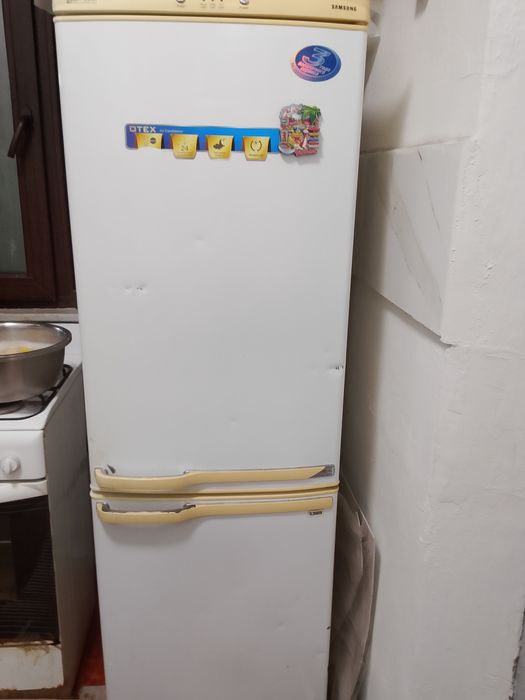 Холодильник Самсунг б/у