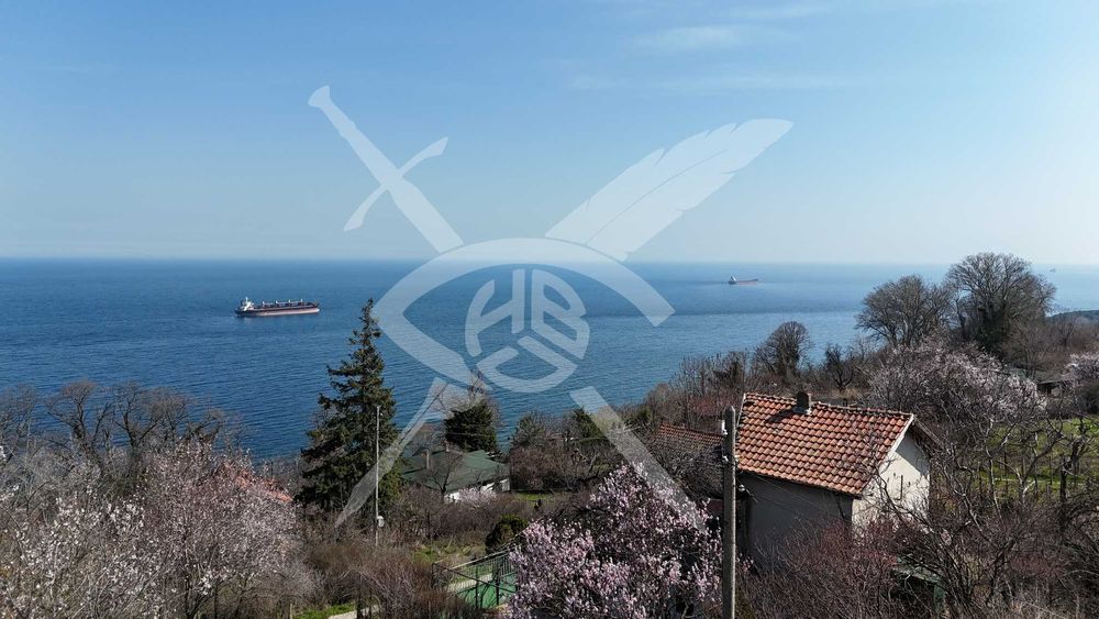 Парцел с едноетажна вила в м-т Прибой- 96064