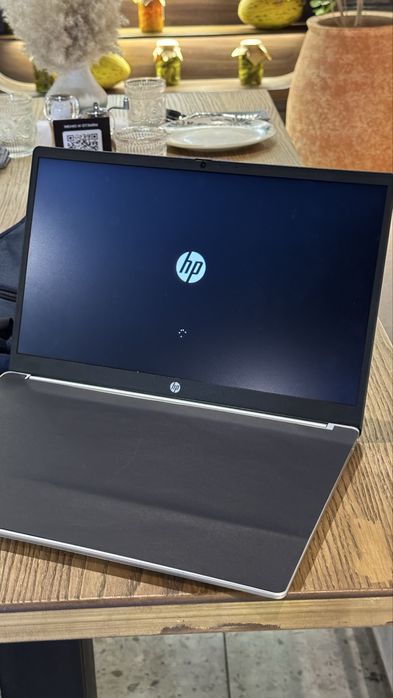 HP Laptop Core i3 12 Поколения Срочно сотилади