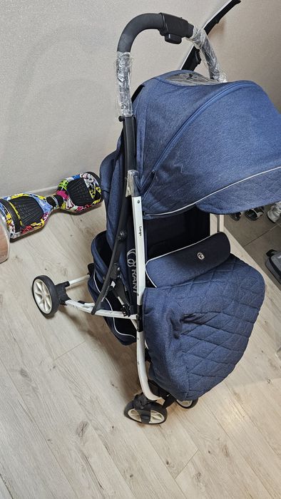 Коляска прогулочная Largo Rant