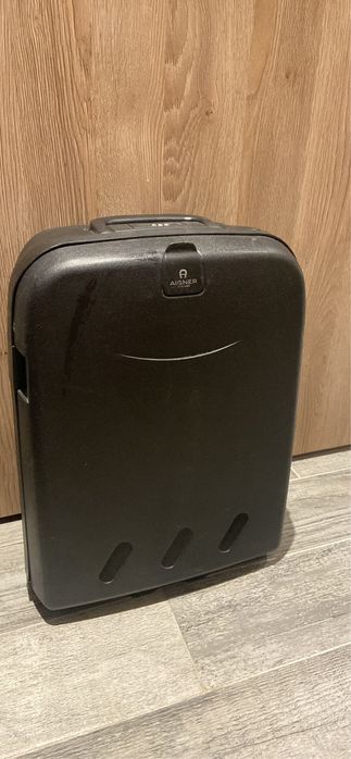 Куфар Aigner - Черен