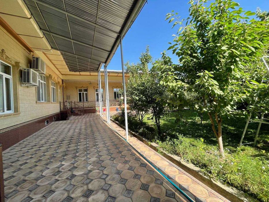 Uchaska srochna sotiladi