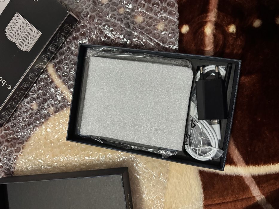 E book reader 1Gb + 32 gb ecran tactil