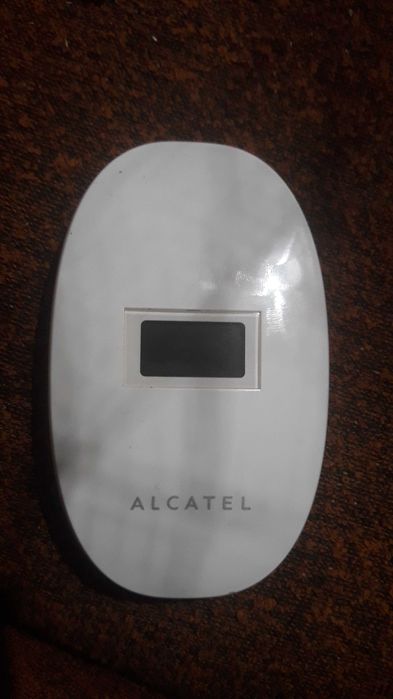 Продавам преносим рутър/бисквитка/на фирмата Alcatel - One touch.