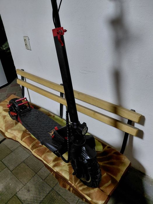Kugo M4 Pro Plus Black and Red