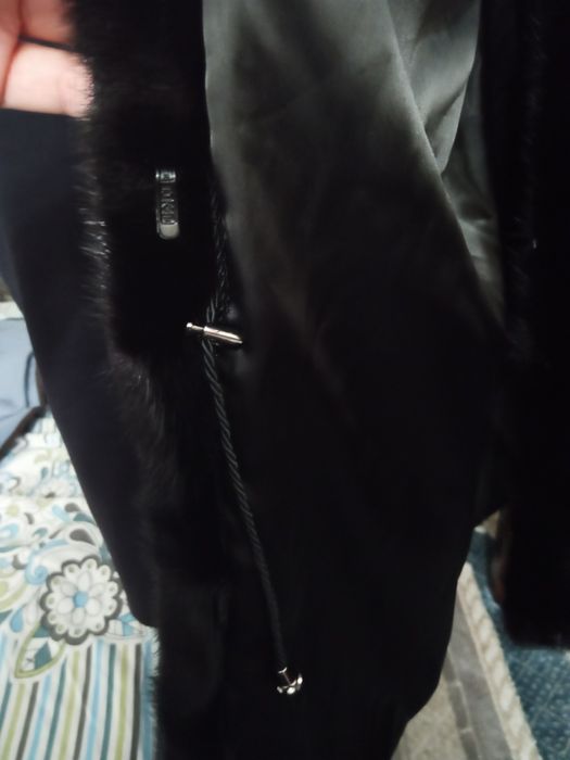 Продам норковую шубу