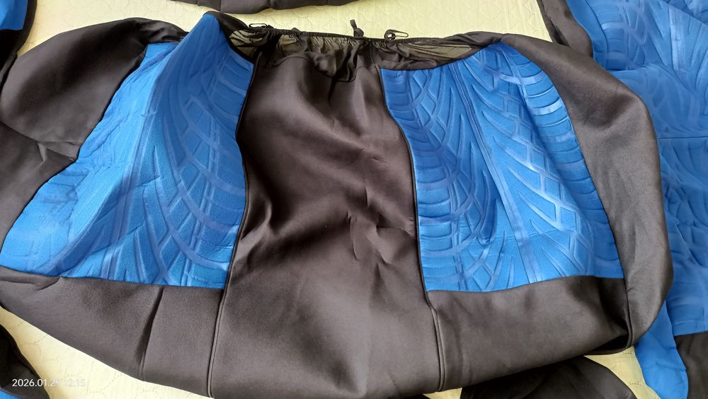 Чехлы на сиденья автомобиля