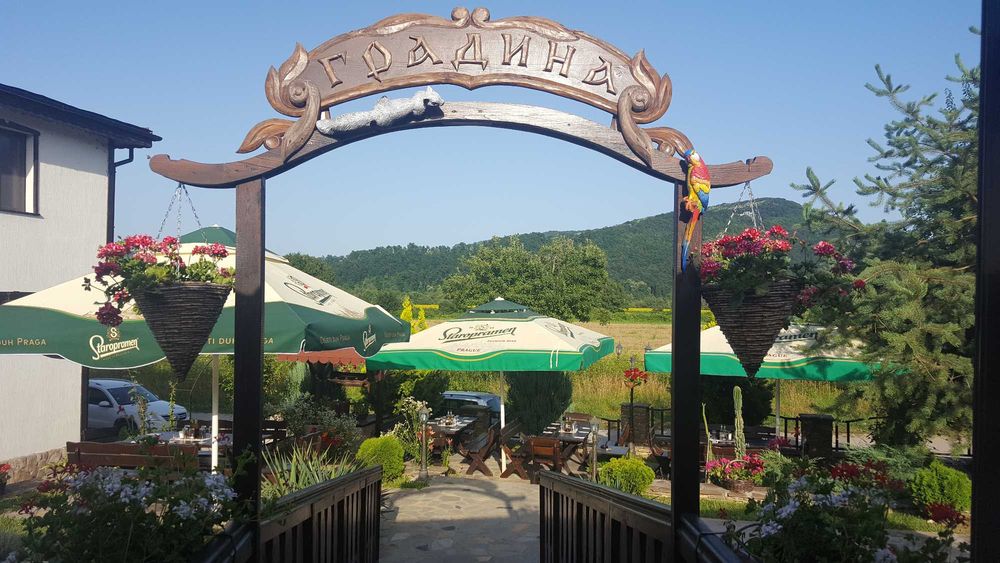 Продава се Хотел в Севлиево - 450 кв.м за 778 €/кв.м - Снимка #12