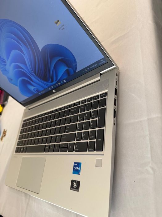 Laptop HP ,i7 generatia 12,placa video dedicata