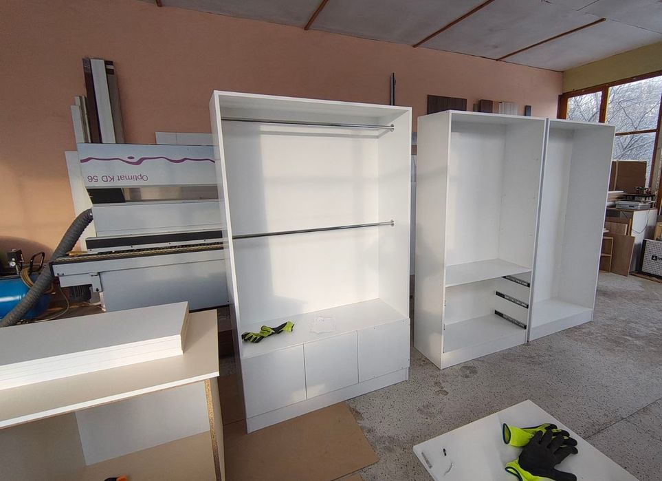 Мебели по поръчка