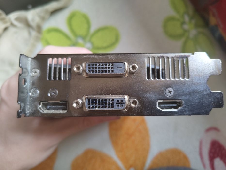 Nvidia geforce gtx 950 ASUS STRIX 2gb