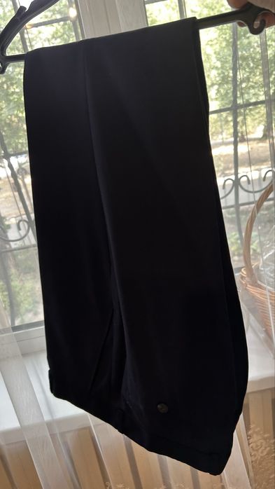 Школьные брюки Glasman продам новые!