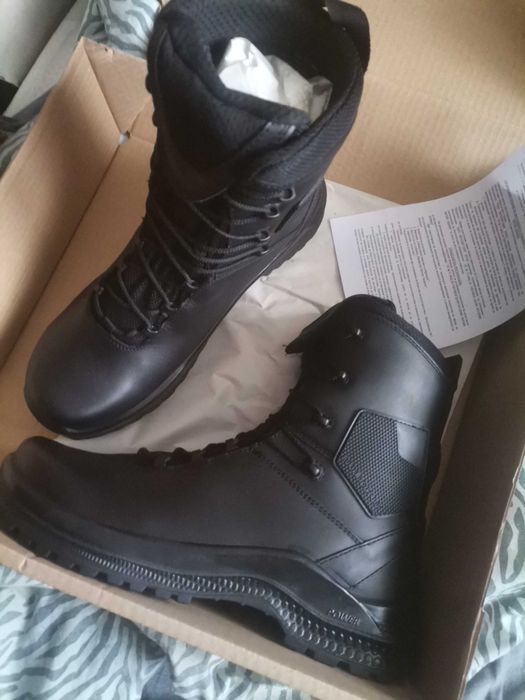 Топ. Нови обувки полеви 43 номер