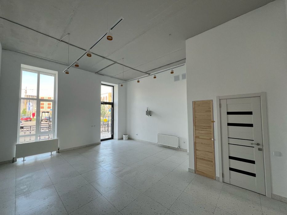 Сдам коммерческое помещение