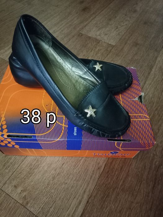 Продам женскую обувь