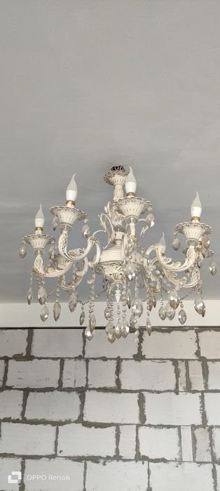 Продам люстру в хорошем состояний