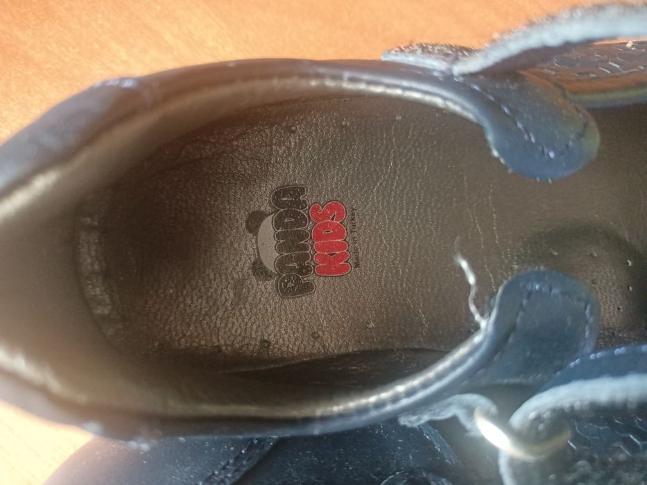 Продам туфли на девочку