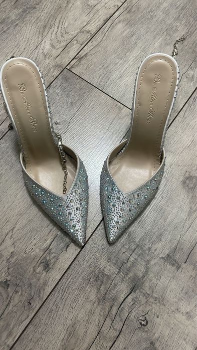 Продам Туфли блестящие