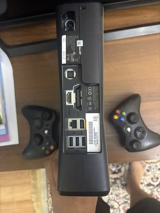 Продам xbox 360 в рабочем состоянии