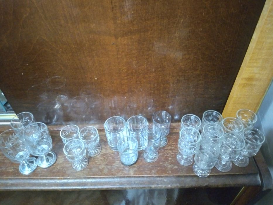 Рюмки, графины,  стаканы