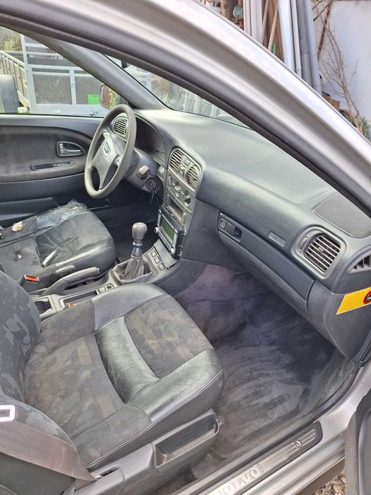 Volvo v40 an fabricatie 1998/ Benzina