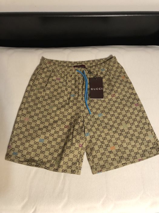 Pantaloni scurti Gucci , calitate premium , pe stoc , noi , L