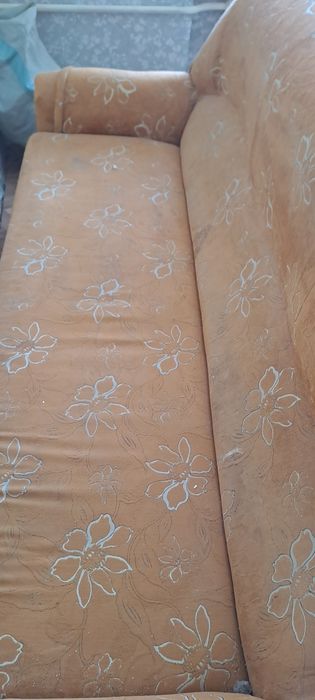 Отдадим диван даром