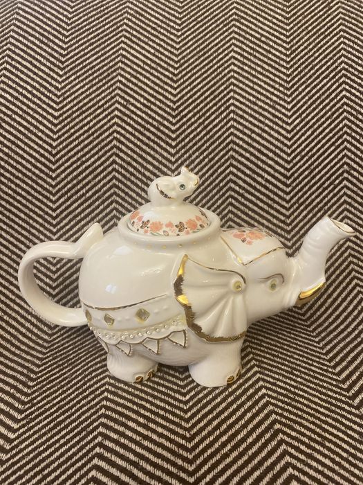 Слон фарфоровый заварочный чайник