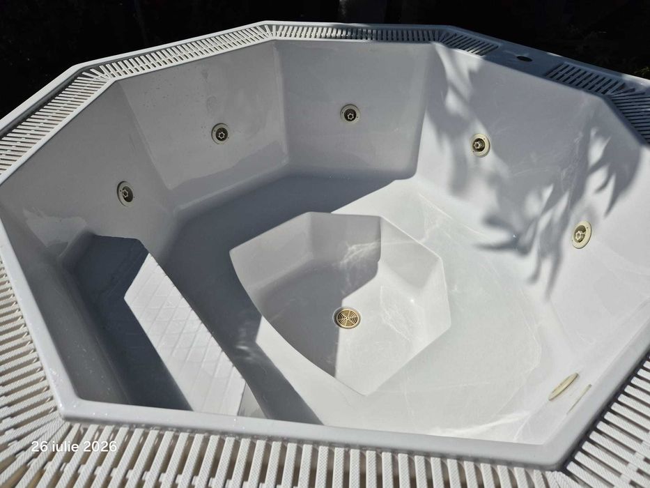 Jacuzzi cu 2 motoare DE VANZARE