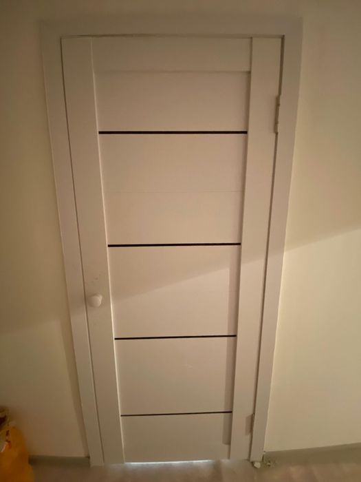 Продам крашеную МДФ дверь