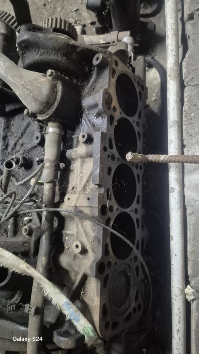 Блок цилиндров ауди 2.3