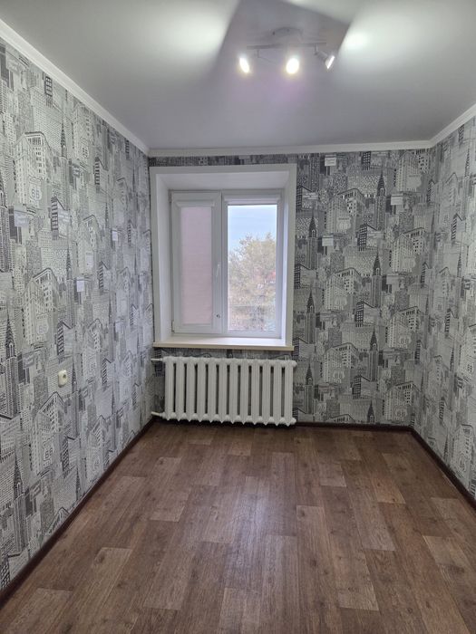 Продаётся 4 комнатная квартира