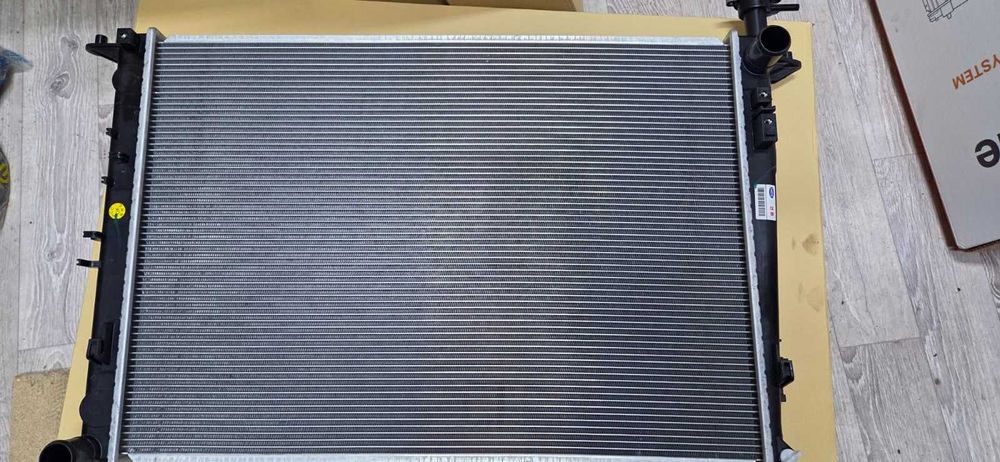 Радиатор основной 25310С5600