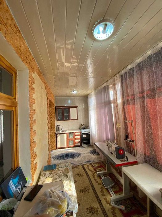 Продаётся 3х комн квартира на 4 этаж Ор-р 5 микрорайон Жомий