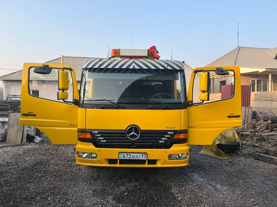 Мерседес Атего манипулятор эвакуатор