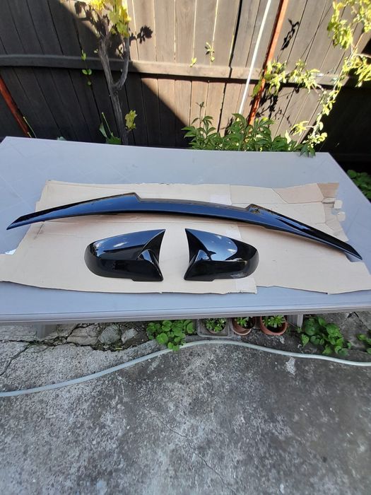 Pachet accesorii BMW F30/F31 – sticle faruri + capace oglinzi + eleron portbagaj aftermarket